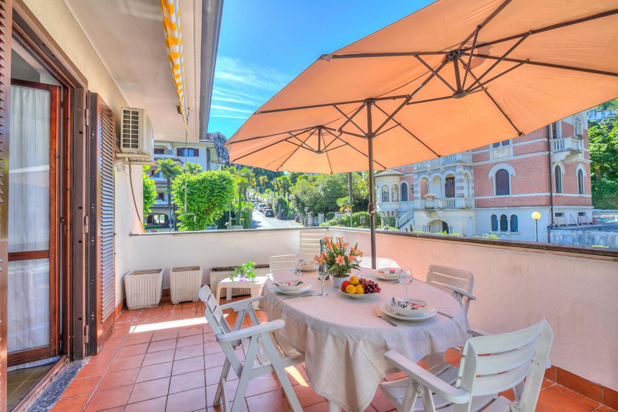 Appartamento Gaya Stresa Center - Happy Rentals Eksteriør bilde